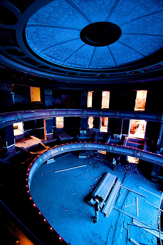 UE: Theatre, Overview
